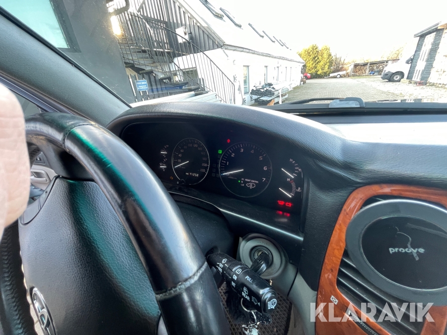 Toyota Land Cruiser V8