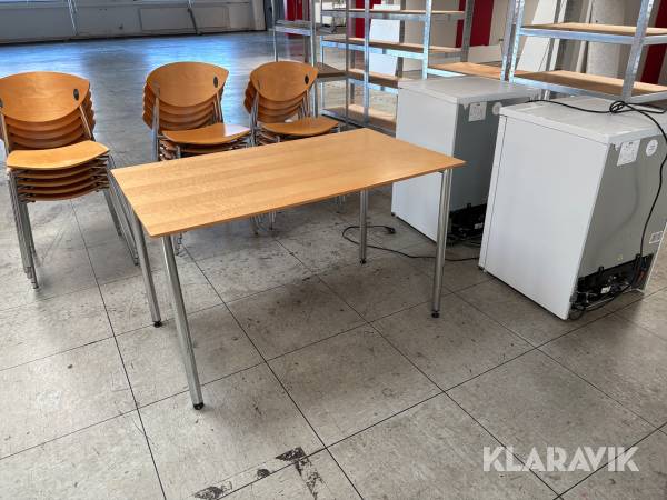 Lot: whiteboards og kantine møbler