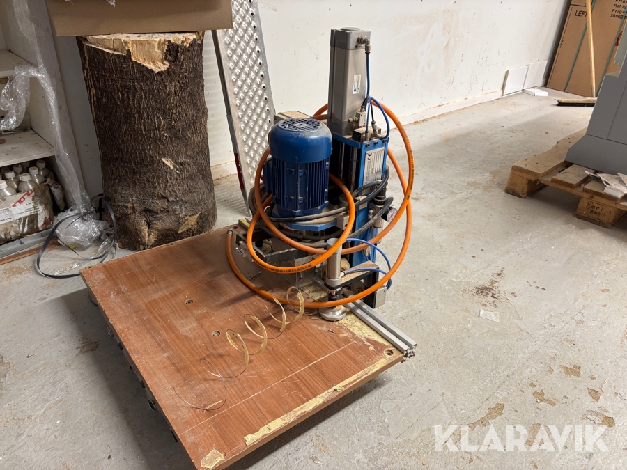 Boremaskine Lini Olz STAR til a køkkenlåger