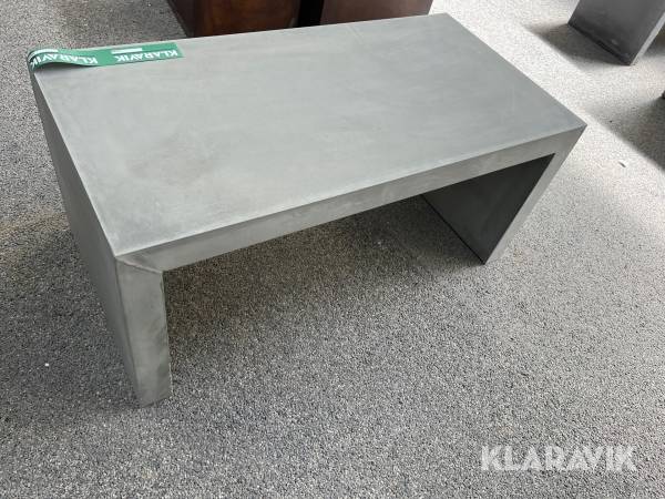 Bord / bænk i beton