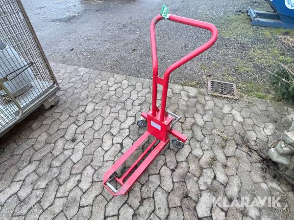 Kvart Palle løfter MR200