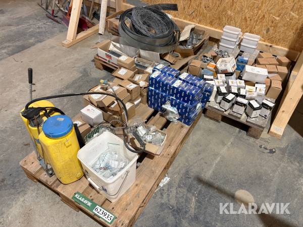 Blandet lot skruer, bolte, beslag.