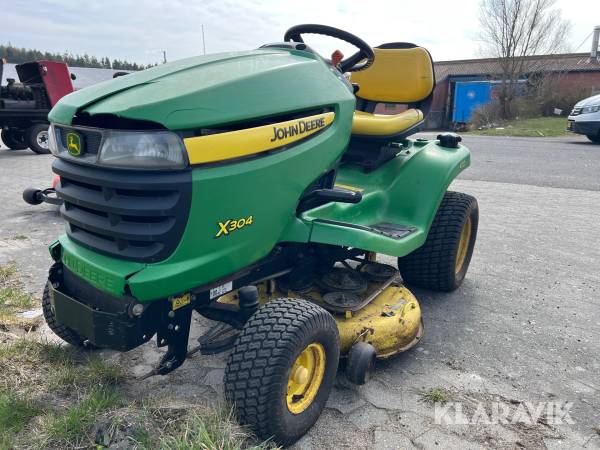 Græsslåmaskine John Deere X304