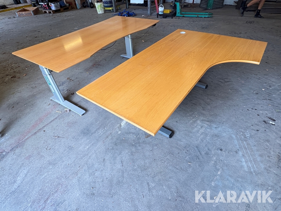 Hæve / sænke borde 2 styk