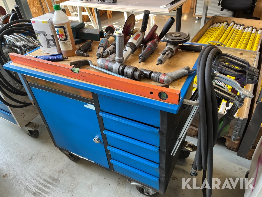 Værkstedvogn med udstyr