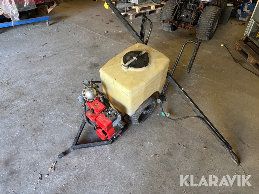 Sprøjt til havetraktor