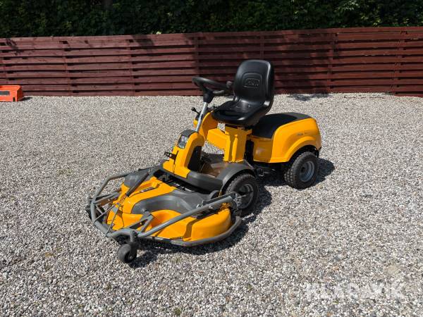 Plæne traktor Stiga park 740pdx