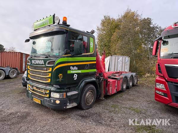 Kroghejs lastbil med kran Scania R580