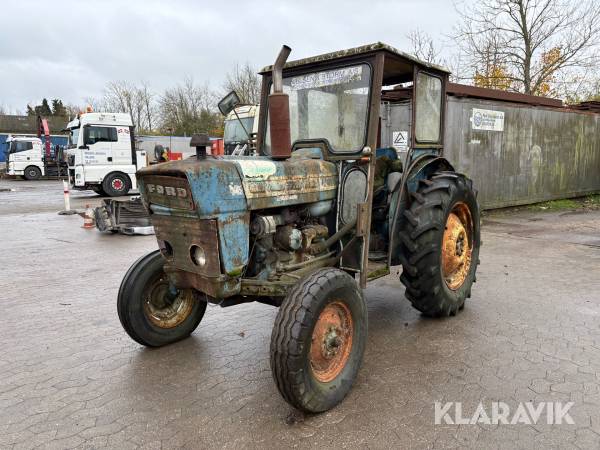 Veteran traktor Ford 3000