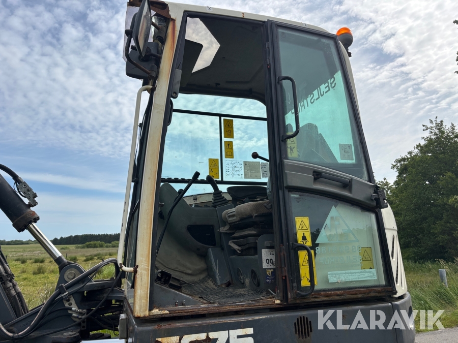 Gravemaskine Terex TV75 med tilbehør