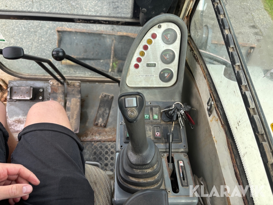 Gravemaskine Terex TV75 med tilbehør