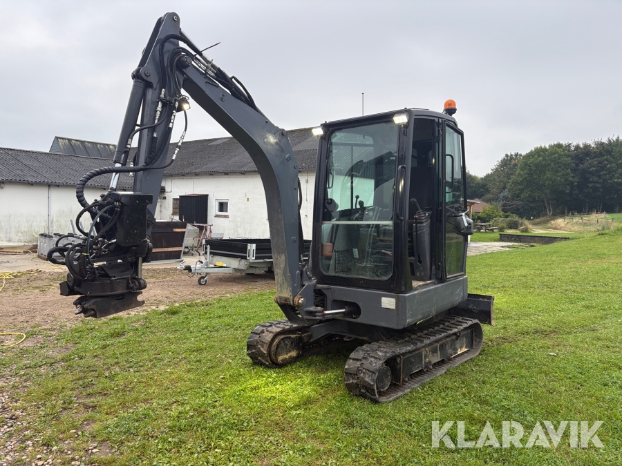 Minigraver Schaeff TC25