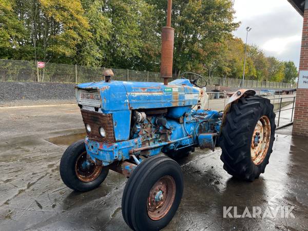 Traktor Ford 5000