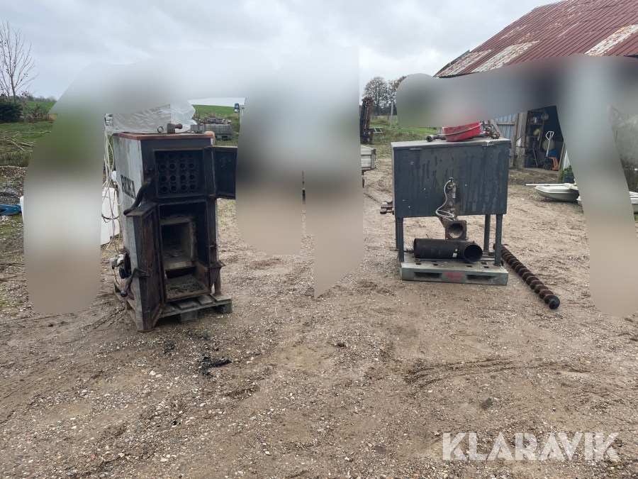 Fyr med fødekasse Reka HKRST-FSK 30