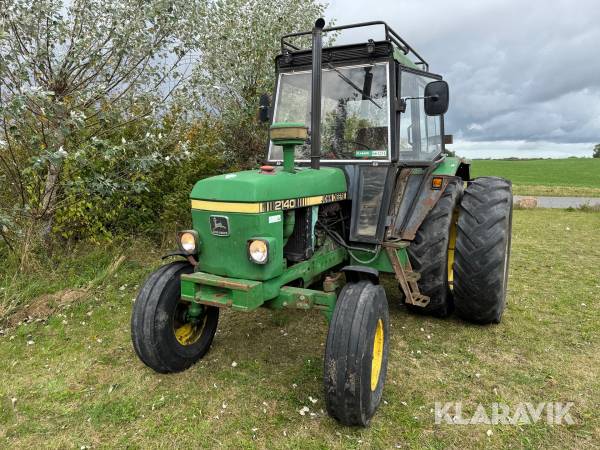 Traktor John deere 2140