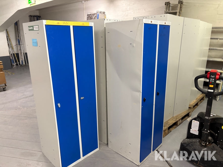 Garderobeskabe AJ - 9 styk