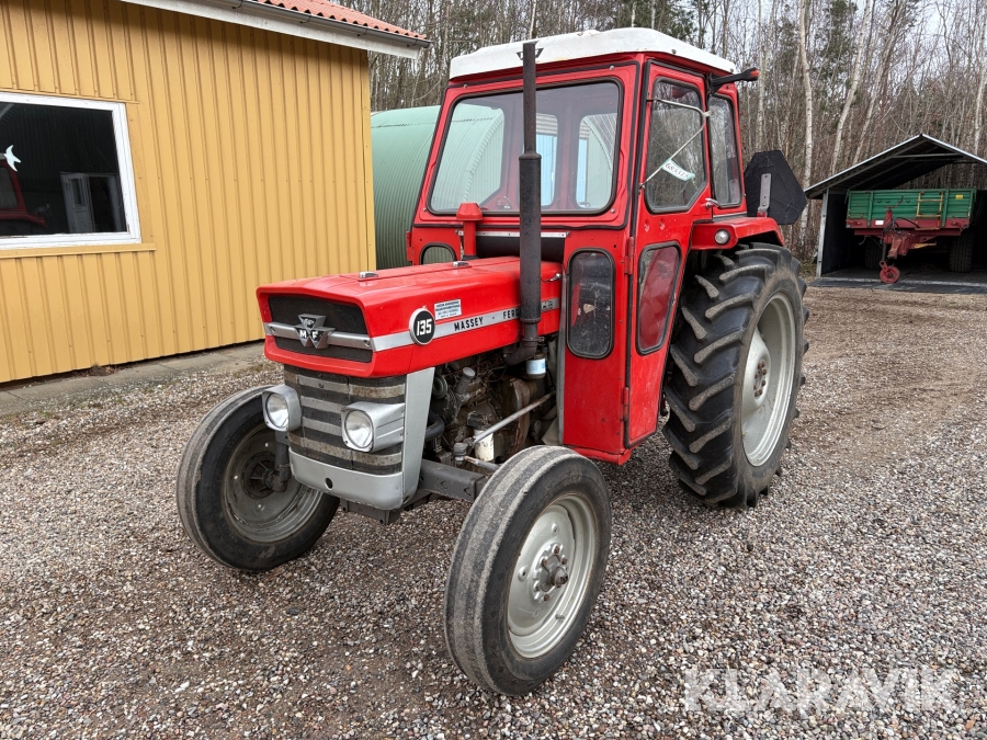 Traktor Massey Ferguson 135