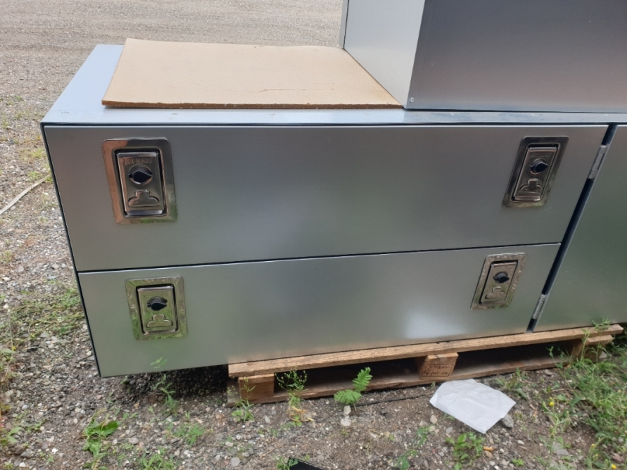 Klaravik Auktioner | Transportkasse