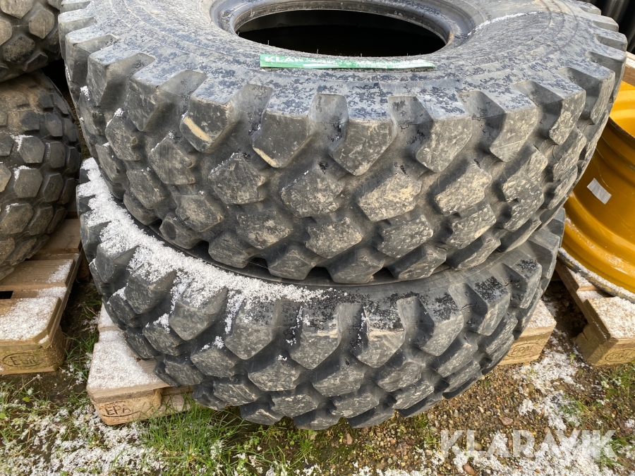 2 dæk 14,00 R 20 Michelin 14,00 R 20, Sønderborg, Klaravik