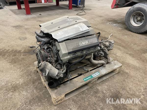 Motor BMW 4,4 v8