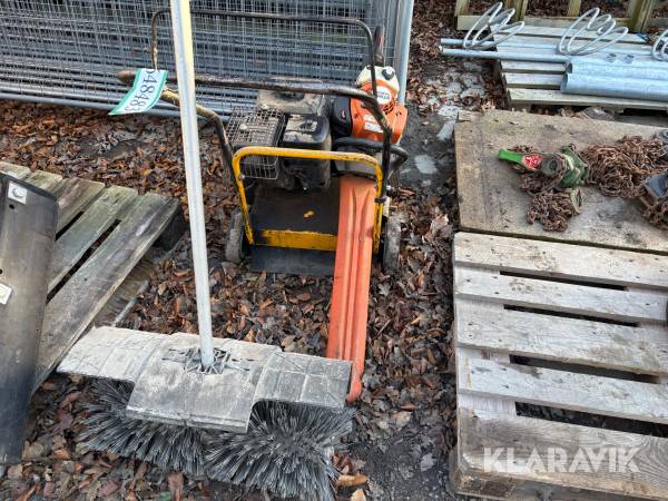 Vertikalskærer, hækkeklipper og kost Stiga/Stihl VBF-40 og HS 82 RC