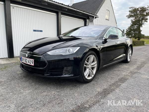 Tesla Model S 70 med gratis strøm