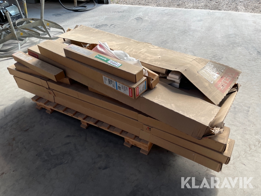 Skråvinduer VELUX med diverse inddækninger