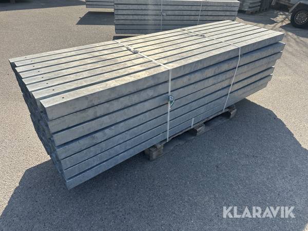 Galvaniserede stolper 57 styk. 2,5m. lange