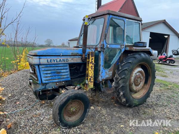 Traktor Leyland 272 Synchro