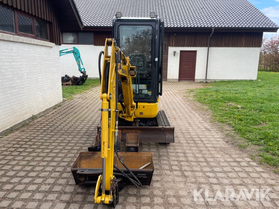 Minigraver Komatsu PC16R med skovle