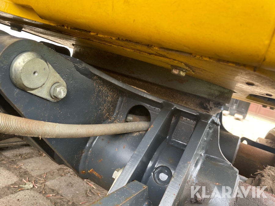 Minigraver Komatsu PC16R med skovle
