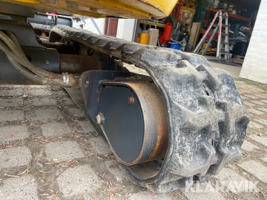 Minigraver Komatsu PC16R med skovle