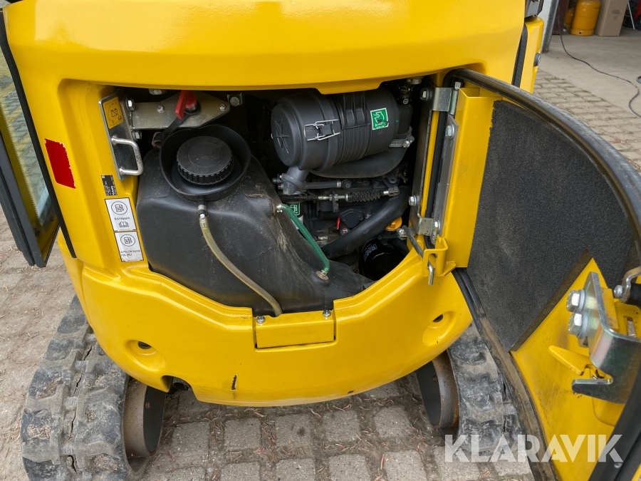 Minigraver Komatsu PC16R med skovle