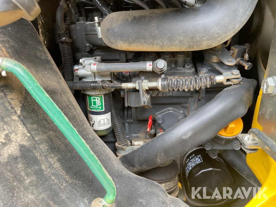 Minigraver Komatsu PC16R med skovle