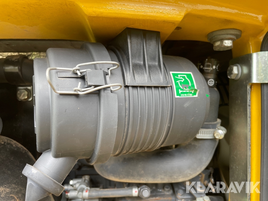 Minigraver Komatsu PC16R med skovle