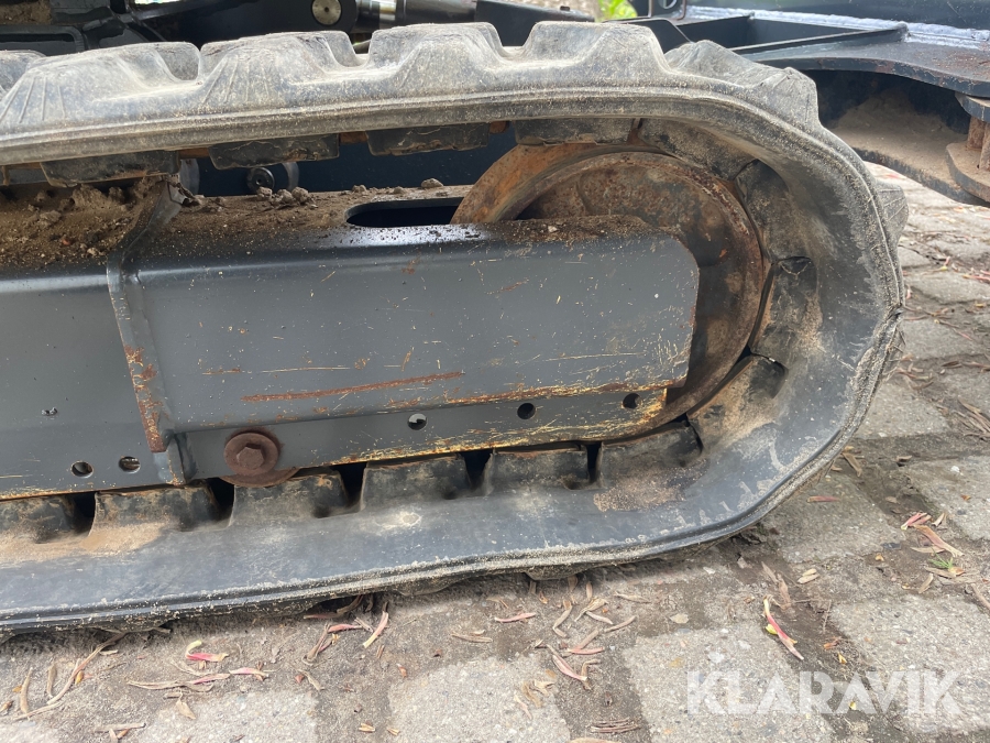 Minigraver Komatsu PC16R med skovle