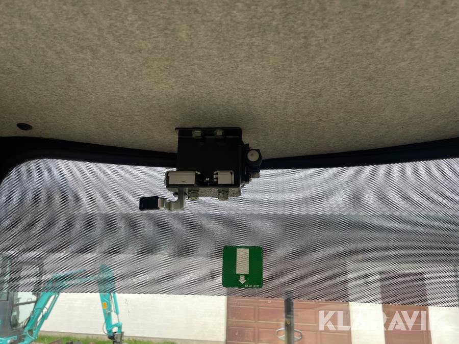 Minigraver Komatsu PC16R med skovle