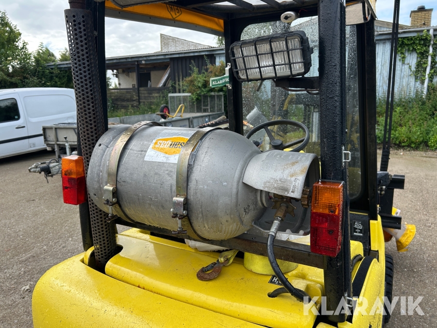 Gas truck HMT G1633