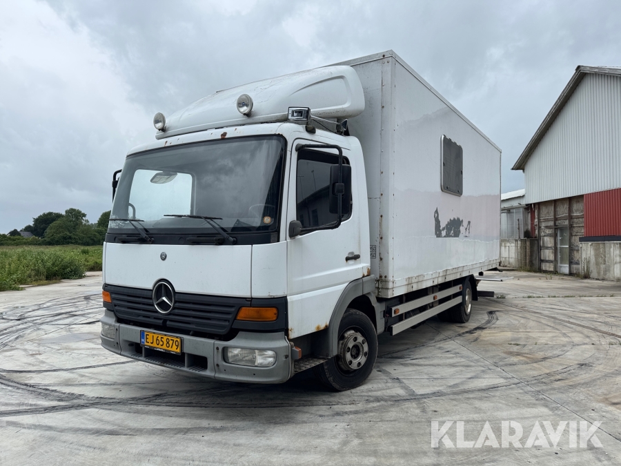 Lastbil Mercedes-Benz LKN, 8