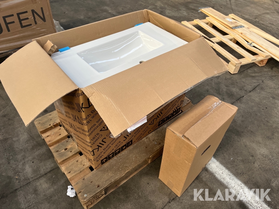 Badmøbel, waterless urinal og vask Jika