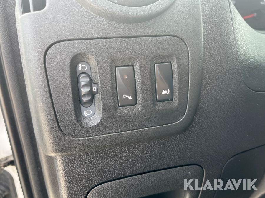 Varebil Nissan NV400 2,3 DCI 145