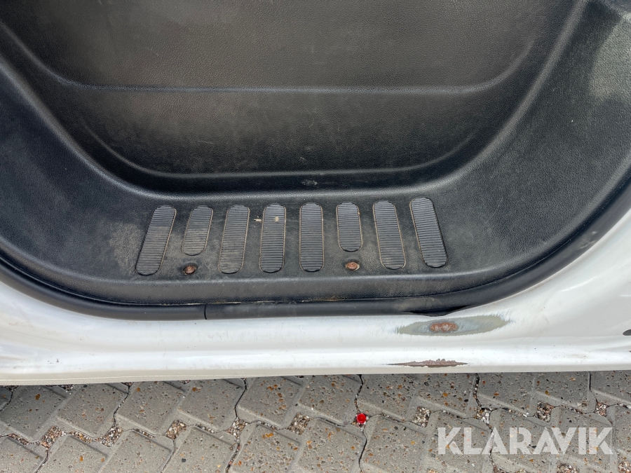 Varebil Nissan NV400 2,3 DCI 145