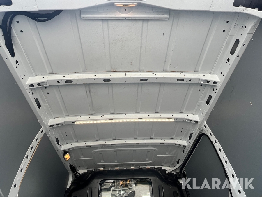 Varebil Nissan NV400 2,3 DCI 145