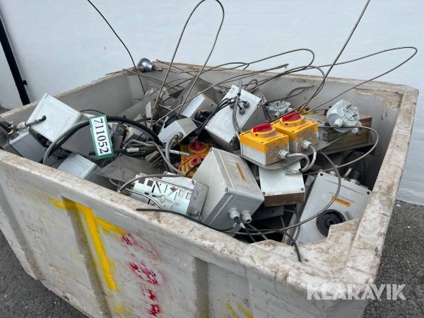 Blandet lot med Elektriske styrebokse og kontrolenheder