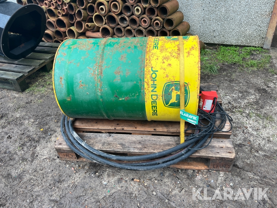 Tank med 12V pumpe 12V, Hjørring, Klaravik auktioner