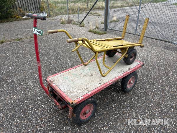 Transportvogn og murstensvogn