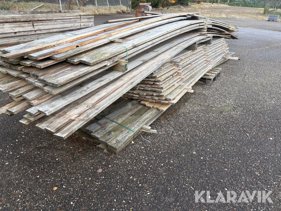 Lot: forskallings brædder forskellige længder <BR>