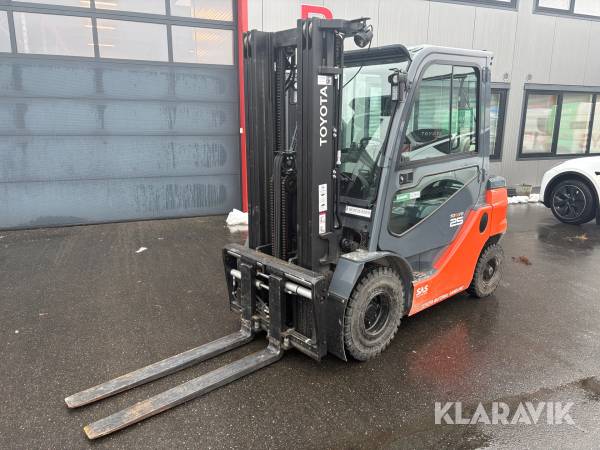 Truck Toyota Tonero 25