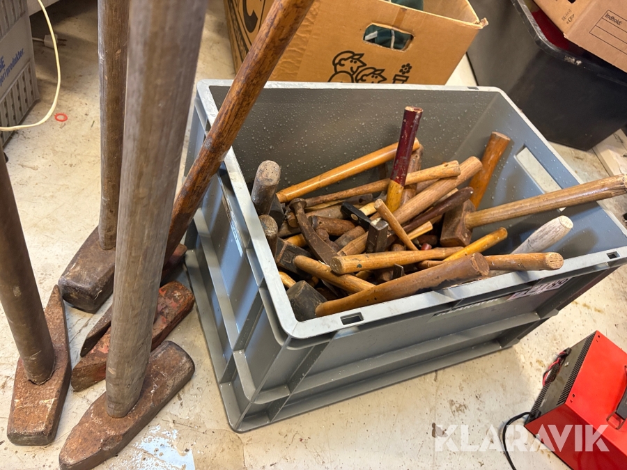 Stort lot hammere - assorterede type og størrelse