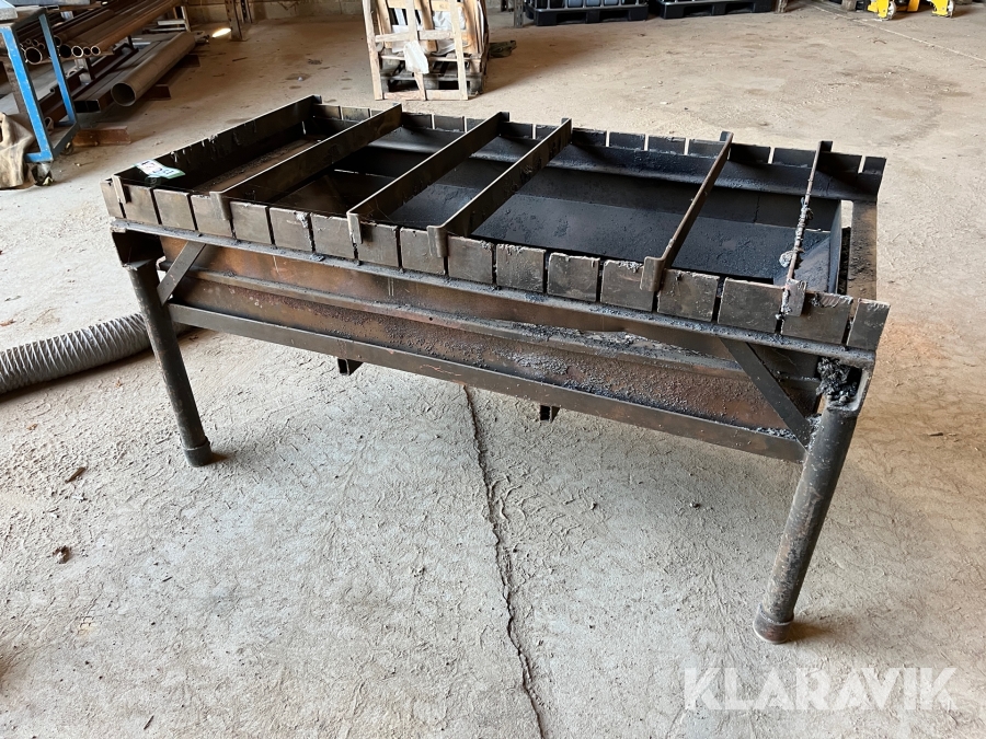 Skærebord/smedebord